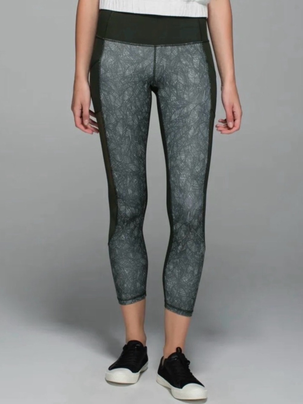 Lululemon High Times Pants Leggings Luxtreme Mesh in Jazzy White Green Gator